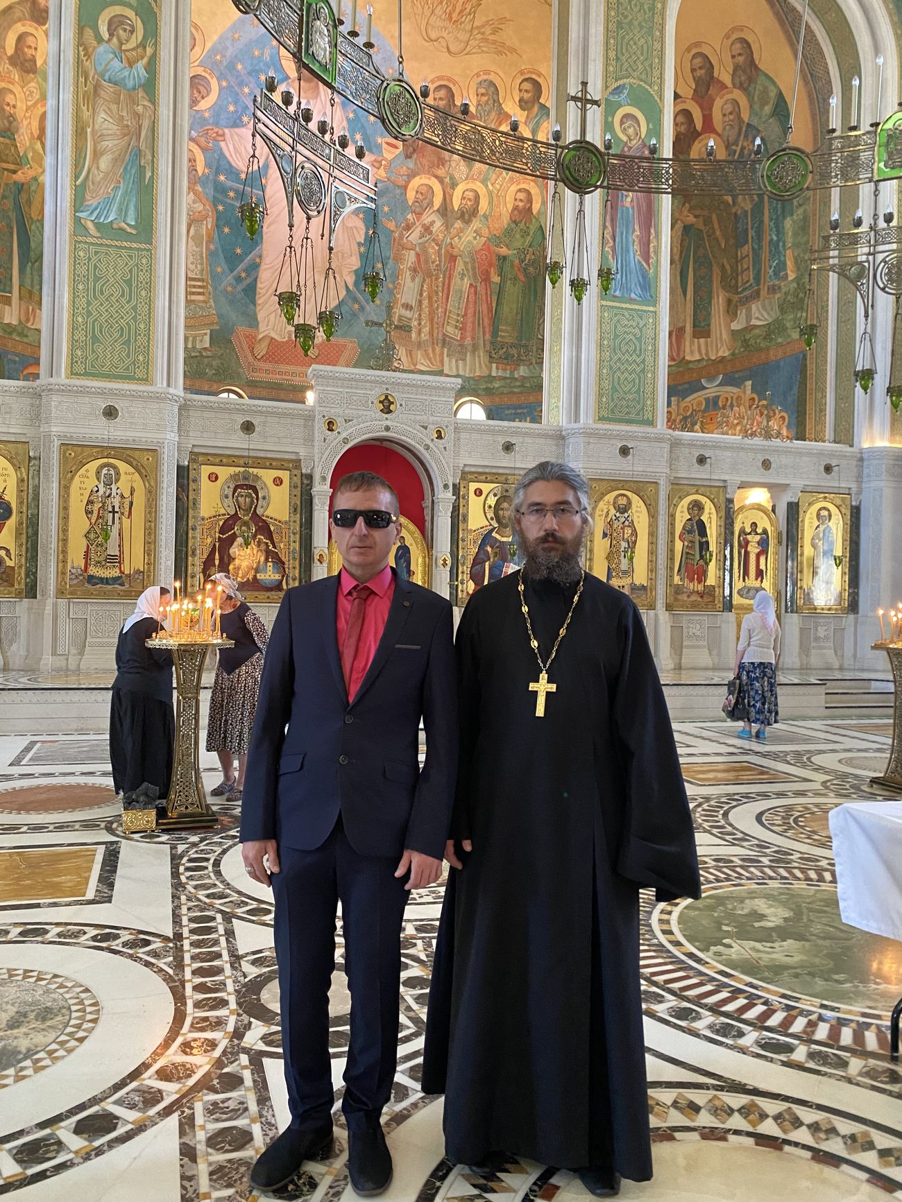 Иеромонах Ириней Пиковский насельник Сретенского ставропигиального мужского монастыря и Виктор Тартанов