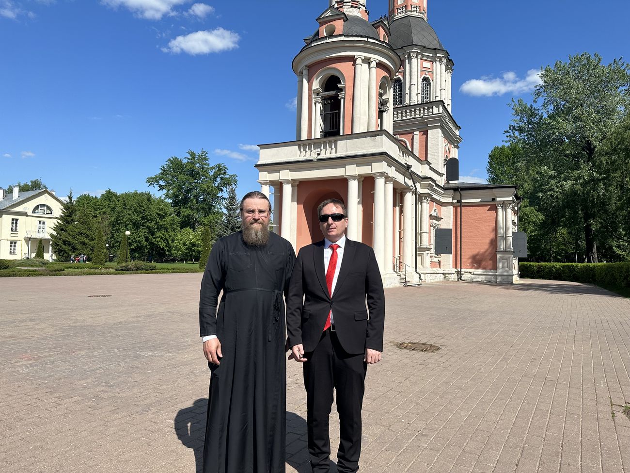 Николай Чашин Архиерей Русской православной церкви, архиепископ Салехардский и Ново-Уренгойский и Виктор Тартанов