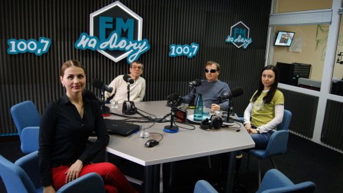 Виктор и Анна ТАРТАНОВЫ на радио FM на Дону